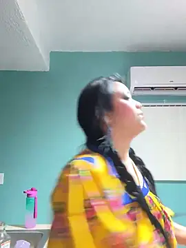 MyHoneyFrida online show from 16, 9, 2025