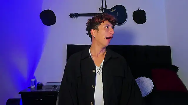 mhatias  online show from 12, 4, 2026