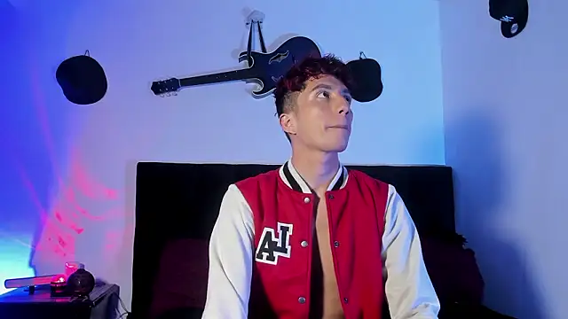 Snapshot of mhatias_ chatting on 18, 2, 2026 mhatias online show from 18, 2, 2026