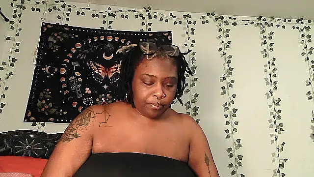 Snapshot of mistressnelle chatting on 4, 7, 2026 mistressnelle online show from 4, 7, 2026