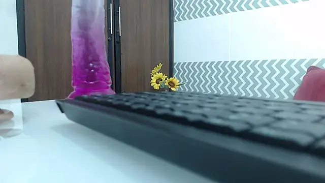 EmilyCoy  online show from 21, 12, 2025