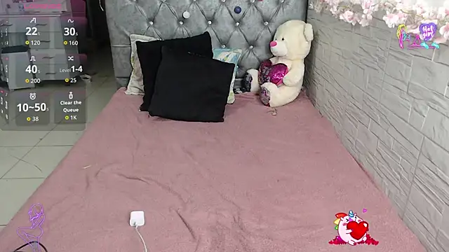 Snapshot of EmilyCoy_ chatting on 8, 7, 2026 EmilyCoy online show from 8, 7, 2026