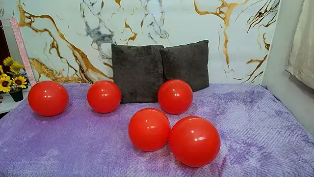 Snapshot of EmilyCoy_ chatting on 15, 2, 2026 EmilyCoy online show from 15, 2, 2026