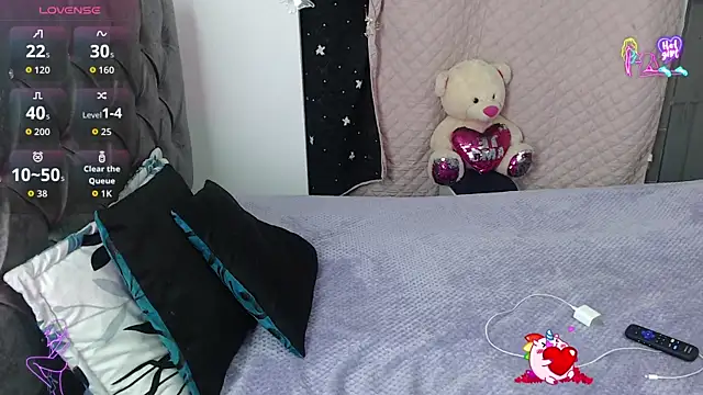 EmilyCoy  online show from 2, 4, 2026