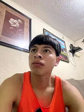 Lovethugblad18 online show from 20, 9, 2025