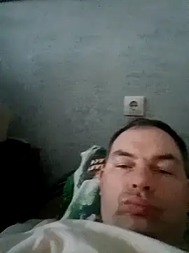 Snapshot of SummerArthur chatting on 15, 9, 2025 SummerArthur online show from 15, 9, 2025