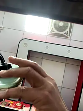 dajiba4718 online show from 28, 11, 2025