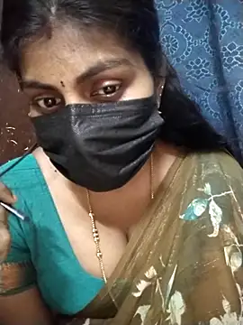 Snapshot of Nithiila chatting on 20, 11, 2025 Nithiila online show from 20, 11, 2025