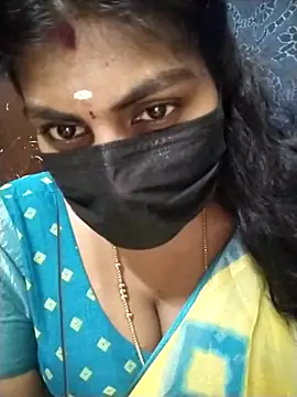 Snapshot of Nithiila chatting on 22, 11, 2025 Nithiila online show from 22, 11, 2025