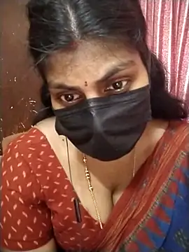 Snapshot of Nithiila chatting on 30, 11, 2025 Nithiila online show from 30, 11, 2025