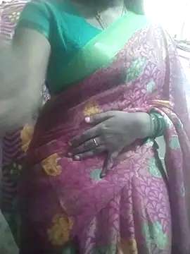 Snapshot of Nithiila chatting on 10, 9, 2025 Nithiila online show from 10, 9, 2025