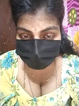 Snapshot of Nithiila chatting on 25, 9, 2025 Nithiila online show from 25, 9, 2025