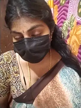 Snapshot of Nithiila chatting on 3, 12, 2025 Nithiila online show from 3, 12, 2025