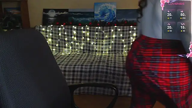 EmillyBones online show from 15, 12, 2025