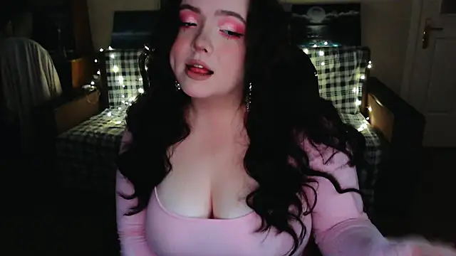 EmillyBones online show from 19, 9, 2025