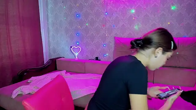 Kitty Mila online show from 24, 9, 2025