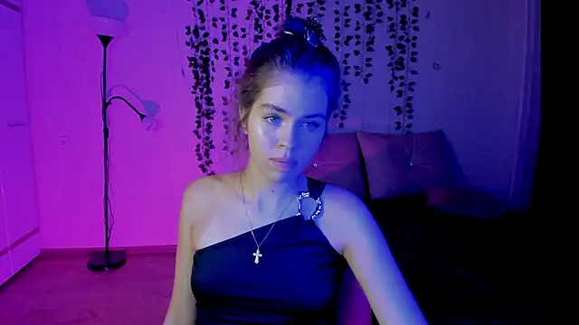 Kitty Mila online show from 16, 10, 2025