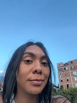 GiorgiaLuxee online show from 9, 11, 2025