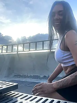 GiorgiaLuxee online show from 2, 10, 2025