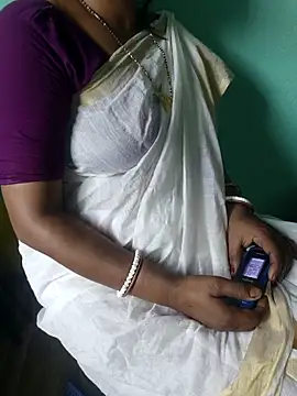 desi boudi87 online show from 29, 4, 2026