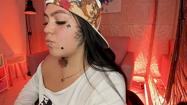 MAGIC TESSA online show from 26, 9, 2025