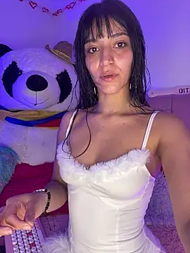 Snapshot of LindaWz_ chatting on 20, 6, 2026 LindaWz online show from 20, 6, 2026