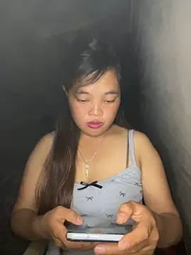 Snapshot of delwyn- chatting on 13, 9, 2025 delwyn- online show from 13, 9, 2025