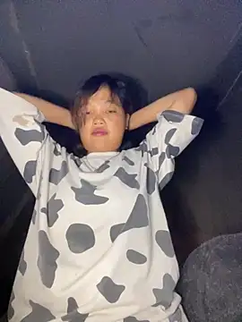 Snapshot of delwyn- chatting on 21, 9, 2025 delwyn- online show from 21, 9, 2025