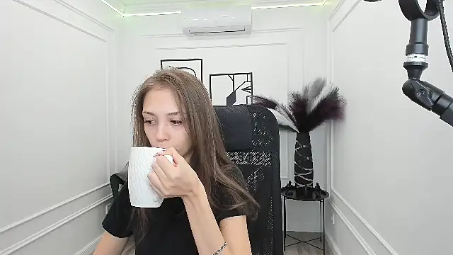 EmilyGraydis online show from 25, 9, 2025