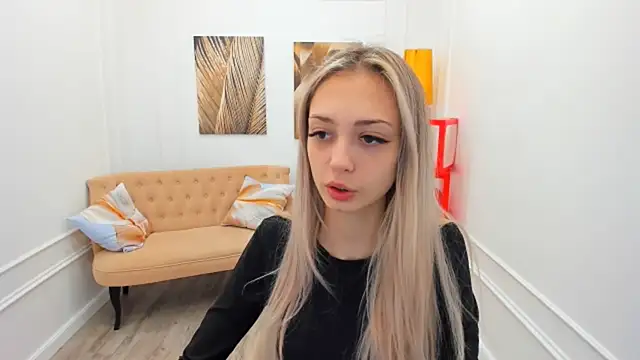 EmilyGraydis online show from 3, 3, 2026