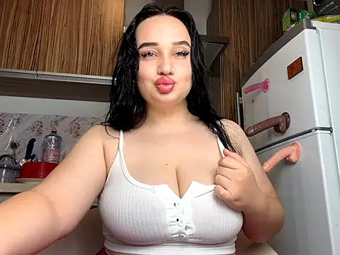 curvybombb online show from 15, 10, 2025