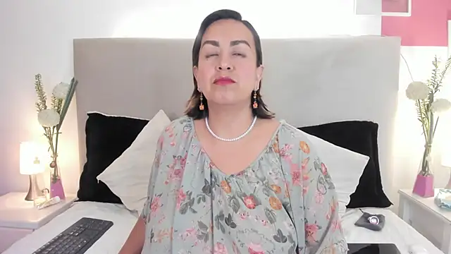 Angel Velvet online show from 22, 3, 2026