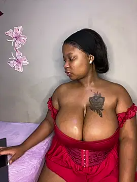 Snapshot of JuicyMellow21 chatting on 24, 2, 2026 JuicyMellow21 online show from 24, 2, 2026