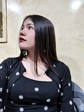 CHARLOTTE  05 online show from 25, 10, 2025