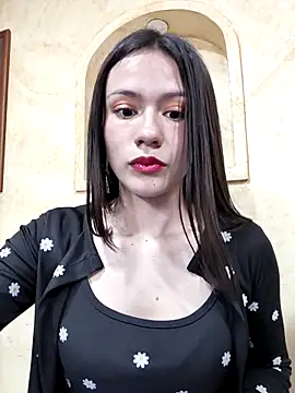 CHARLOTTE  05 online show from 23, 9, 2025