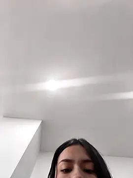 CHARLOTTE  05 online show from 15, 11, 2025