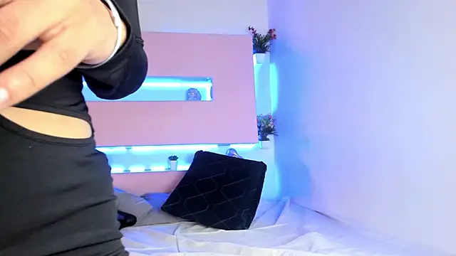 Zairaa Fox online show from 1, 11, 2025