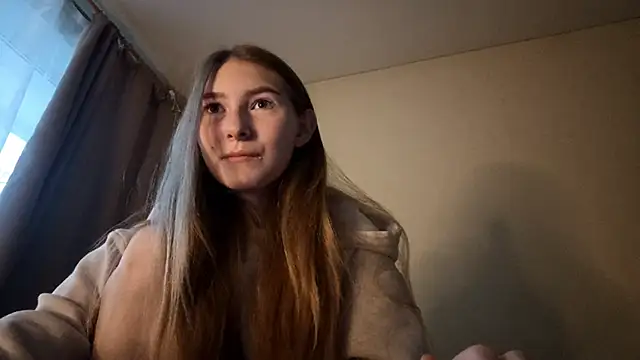 Nymera flare online show from 27, 11, 2025