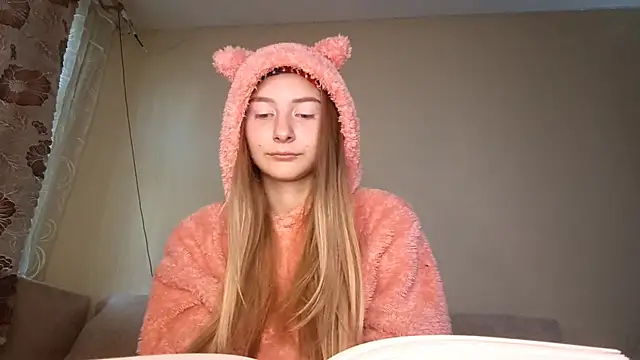 Nymera flare online show from 11, 9, 2025