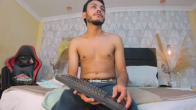 Snapshot of Boss_Domiinator chatting on 4, 2, 2026 Boss Domiinator online show from 4, 2, 2026