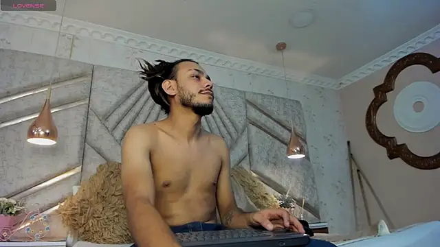 Boss Domiinator online show from 9, 9, 2025