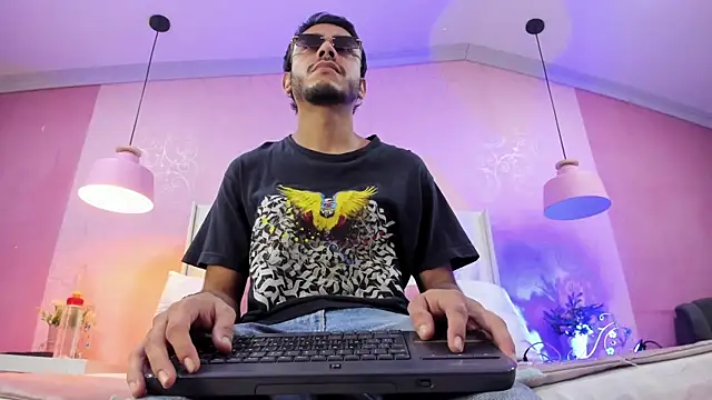 Snapshot of Boss_Domiinator chatting on 17, 2, 2026 Boss Domiinator online show from 17, 2, 2026