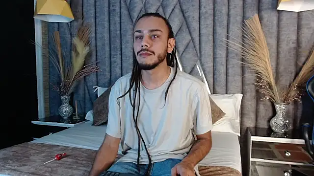 Boss Domiinator online show from 7, 10, 2025