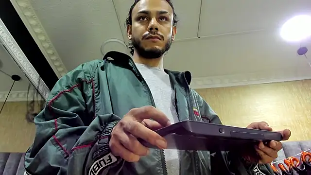 Boss Domiinator online show from 29, 10, 2025