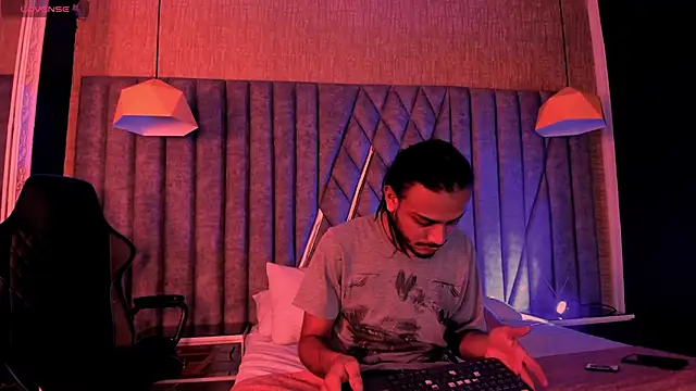 Boss Domiinator online show from 12, 10, 2025