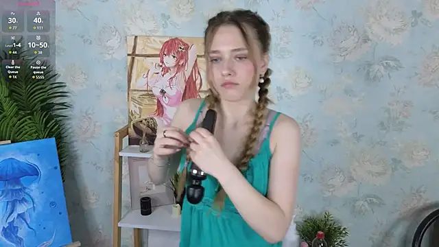 HollieCollelo online show from 3, 2, 2026