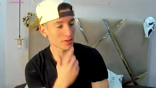 HunterHeat  online show from 26, 10, 2025