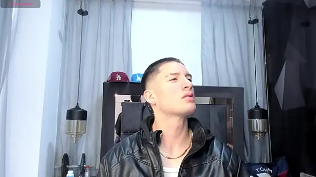 HunterHeat  online show from 28, 4, 2026