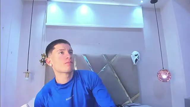 HunterHeat  online show from 16, 10, 2025