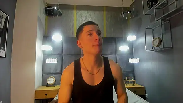 HunterHeat  online show from 23, 11, 2025